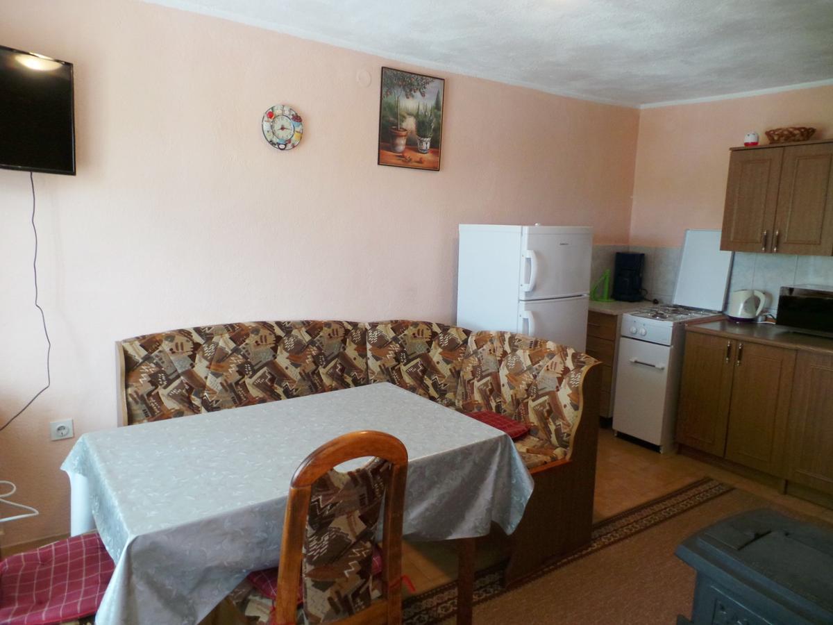 Apartment Karlobag/Velebit Riviera 27804 Rom bilde